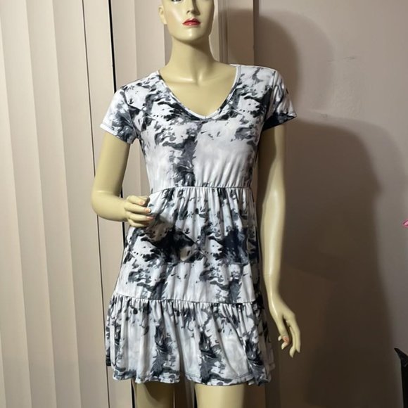 Dresses & Skirts - Women Medium Soft Cotton Mini Baby Doll Tie Dye Dress SO CUTE!